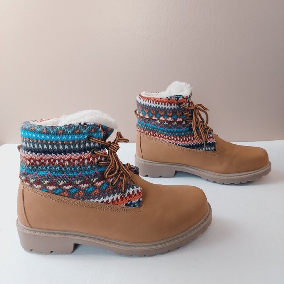 Olivia Miller Womens Sz 7 Lace Up Tan Ankle Booties Sweater Top Fashion Shoe - Picture 2 of 13